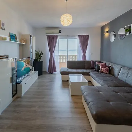 Dany - Free Parking Apartament Makarska